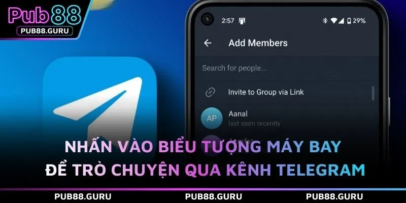 Nhấn vào biểu tượng máy bay để trò chuyện qua kênh Telegram